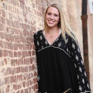 Meet your Posher, Lauren